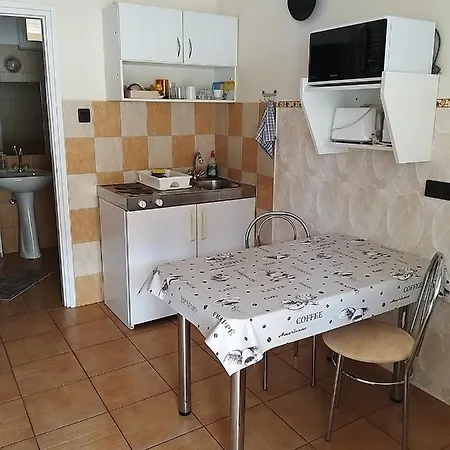 Garden Apartmanhaz 2 Apartamento *