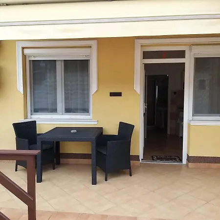 Garden Apartmanhaz Apartment Hajduszoboszlo