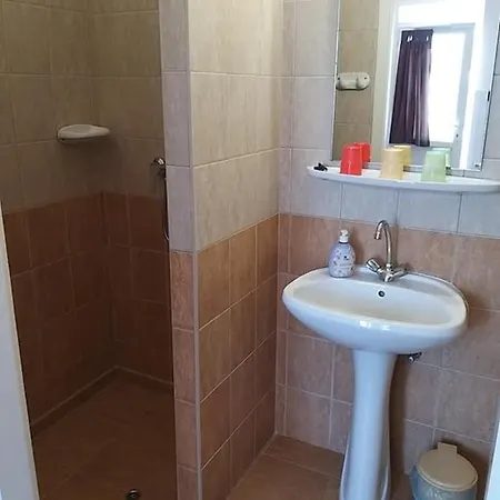 Garden Apartmanhaz 2 Apartamento *