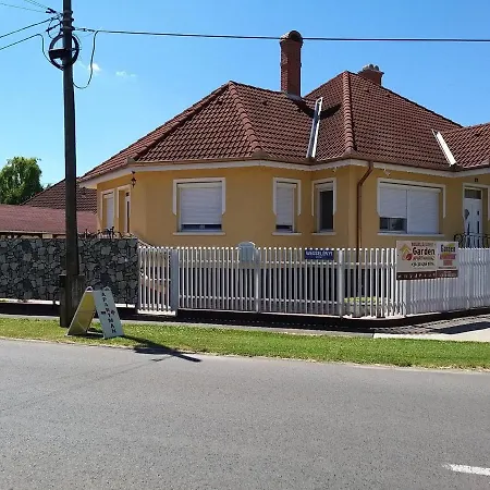 Garden Apartmanhaz Apartment Hajduszoboszlo