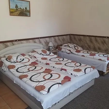 Garden Apartmanhaz 2