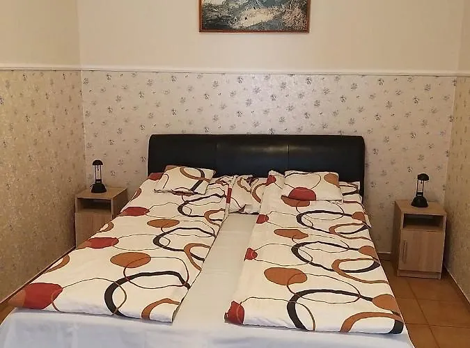 Garden Apartmanhaz 2 Hajdúszoboszló